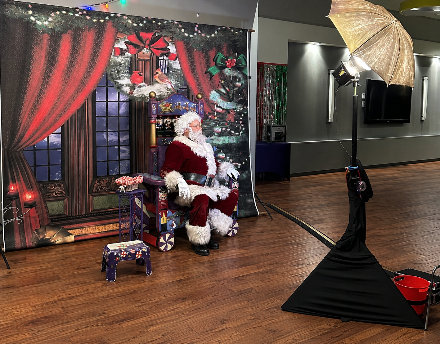 Santa Albert Holiday Photo Experience